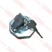 Крышка топл. бака с замком NQR75/NLR85/NMR85/NPR75/NQR90/F =KITATOMO= (8980889820 8981460100) фото в интернет-магазине РСТ-Моторс
