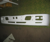 Бампер передний NQR75 (белый) =QML= (8975809452) фото в интернет-магазине РСТ-Моторс