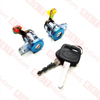 Личинки замков NPR75/NLR85/NQR90/FSR90 (2 шт.) =KITATOMO= (дверей R+L) (8980551500 8980551490) фото в интернет-магазине РСТ-Моторс